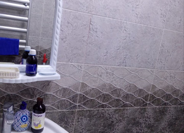 Salam 1 nəfər otağ yoldaşı qız axtarılır. Evdə bütün