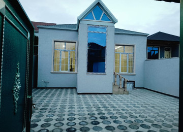 ÖZUNE TİKİLMİŞ EV TECİIİ SATİLİR! Zabrat Məhəmmədi yolunda