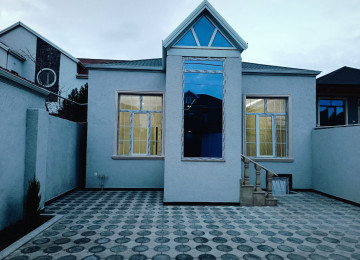 ÖZUNE TİKİLMİŞ EV TECİIİ SATİLİR! Zabrat Məhəmmədi yolunda