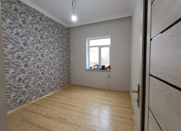 ÖZUNE TİKİLMİŞ EV TECİIİ SATİLİR! Zabrat Məhəmmədi yolunda