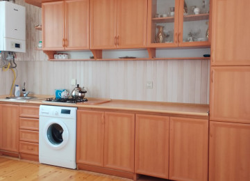 COX KEYFİYYETLE ÖZUNE TUKİLMİŞ EV SATİLİR! Zabrat qesebesi