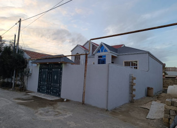 ÖZUNE TİKİLMİŞ EV TECİIİ SATİLİR! Zabrat Məhəmmədi yolunda