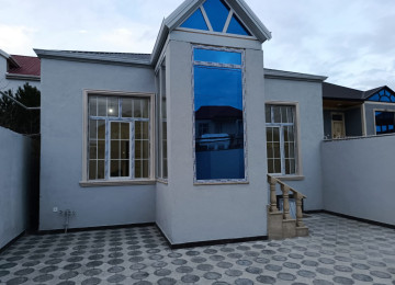 ÖZUNE TİKİLMİŞ EV TECİIİ SATİLİR! Zabrat Məhəmmədi yolunda