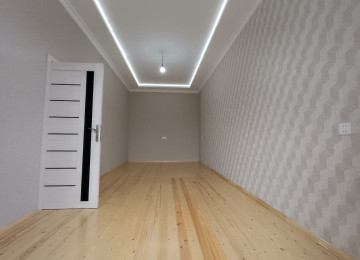 ÖZUNE TİKİLMİŞ EV TECİIİ SATİLİR! Zabrat Məhəmmədi yolunda