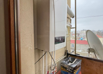 Mənzilin Kodu AAAF 6059 B Mənzil YALNIZ Nağd satılır nağd