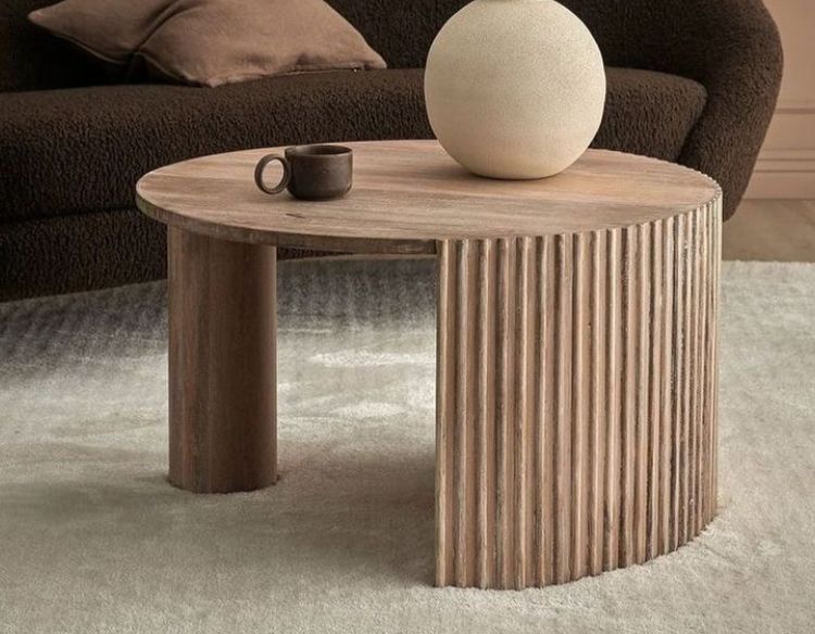 Jurnal masası Sifarişlə hazırlanır Şəhərdaxili çatdırılma