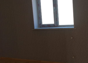 3 OTAQLİ QOŞA DAŞLA TUKİLMİŞ EV SATİLİR! Zabrat qesebesi