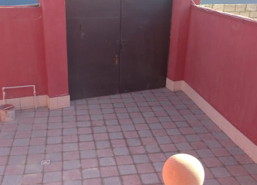 3 OTAQLİ QOŞA DAŞLA TUKİLMİŞ EV SATİLİR! Zabrat qesebesi