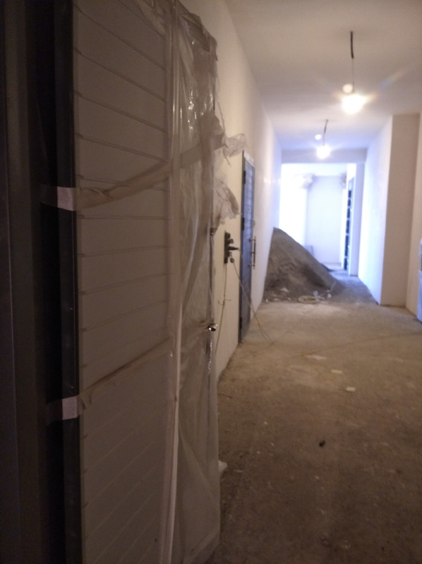 2 ve 3 otaqli menziller satílír Badamdarda APARTMAN Menziller satílír Badamdarda Hyundai Servisin
