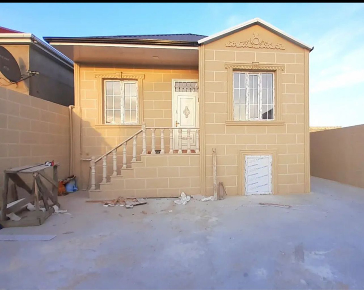 Ceyranbatanda həyət evi satılır Sahə, м²: 50 Elanın tipi (villa): Satış Şəhər: Bakı TƏCİLİ