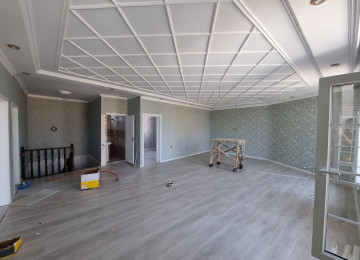 Zabrat 1 qesebinde tam merkez yerde Qai ilə üz üzə yolda