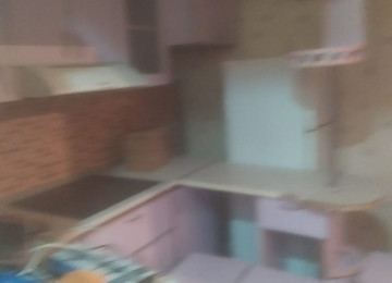 Xırdalanda mərkəzi poçtun yanında esas yola 100 metr