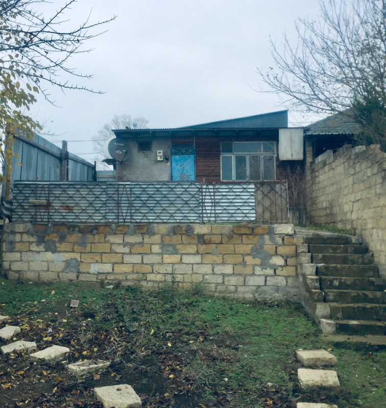 Masazırda 2 Otaqlı Atdelni yola yaxın Kiraye ev Kiraye Ev Masazırda esas yola 100 metr mesafede