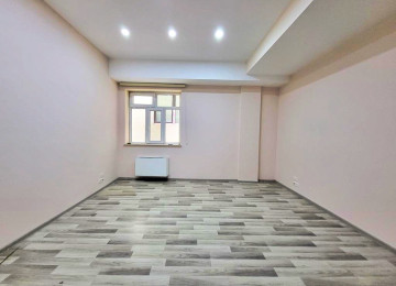 E.Recebli kucesi, Qerb Universitetinin yaxinliqinda temirli