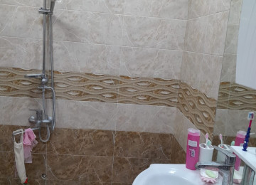 Azadlıq Prosbekti 28 may metrosunun yanında tikilmiş yeni