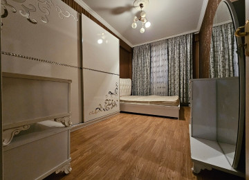 Xirdalan seheri Riyad ticaret merkezinin arxasinda 7/4-cu