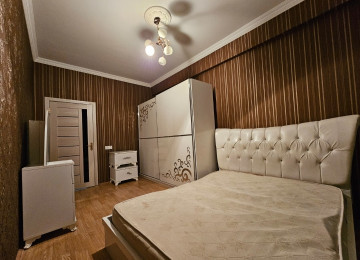 Xirdalan seheri Riyad ticaret merkezinin arxasinda 7/4-cu