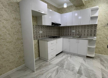 Xirdalan seheri AAAF parkda hazir-yasayisli binada 17/10-cu