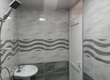 Gəncə şəh.Temurov xəsdəxanası yaxınlıqında.5/2 2 otaq 46 kv