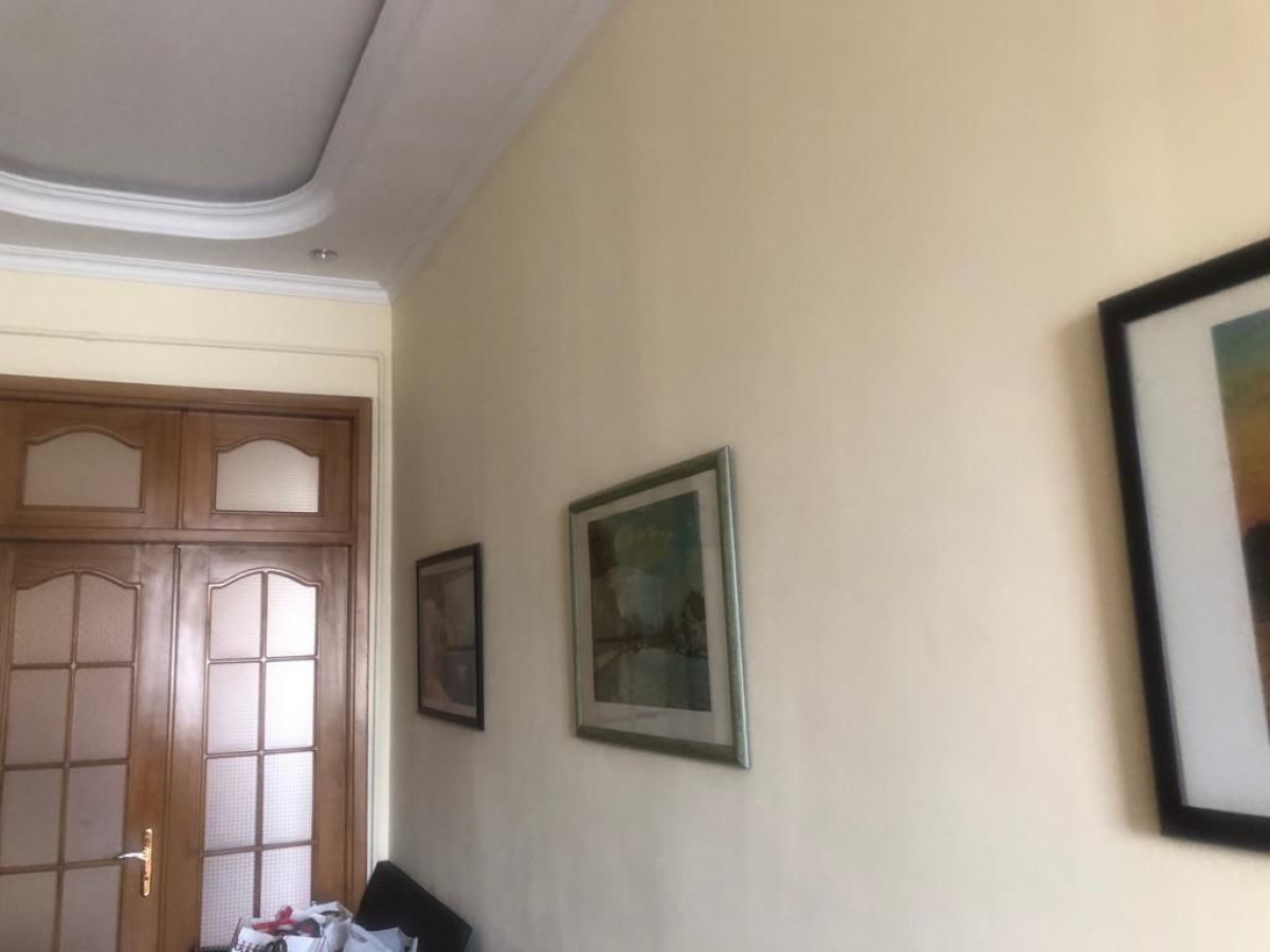 menzil satilir Şəhərin mərkəzində! Qış parkının yanında, Bravo marketi,