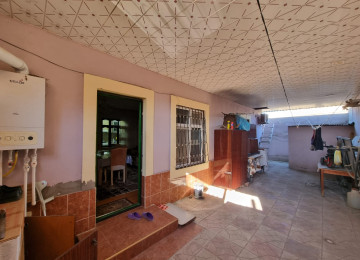 Zabrat qesebesinde Əlillər binasına yaxın yerde Lavaş sexi