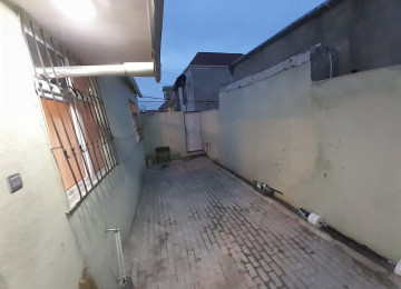 Xirdalan seheri AAAF parkin arxasinda sahesi 137 kvm 3