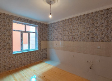 Xırdalanda Aaaf parka 7 nömrəli Məktəbə yaxın 4 Otaqlı