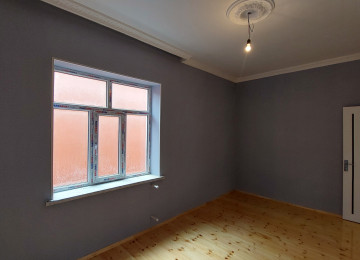 Xırdalanda Aaaf parka 7 nömrəli Məktəbə yaxın 4 Otaqlı