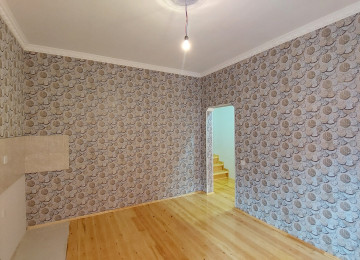 Xırdalanda Aaaf parka 7 nömrəli Məktəbə yaxın 4 Otaqlı