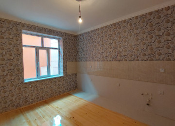 Xırdalanda Aaaf parka 7 nömrəli Məktəbə yaxın 4 Otaqlı