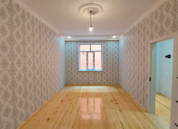 Xırdalanda Aaaf parka 7 nömrəli Məktəbə yaxın 4 Otaqlı