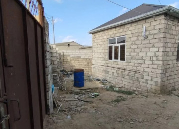 Çıxarış! ÖZUNE TİKİLMİŞ EV TECİLİ SATİLİR! Məhəmmədi kəndi,