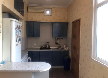 Şəhərin mərkəzində! Qış parkının yanında, Bravo marketi,