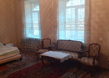 TƏCİLİ!!! Maştağa qəsəbəsi, düz yolun qırağında podobyekt