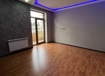 Xirdalan seheri AAAF parkda hazir-yasayisli binada 5/2-ci