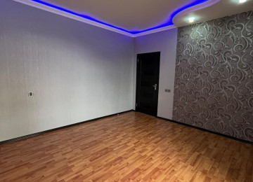 Xirdalan seheri AAAF parkda hazir-yasayisli binada 5/2-ci