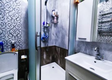 Q.Qarayev metrosunun cixisi, 32 sayli orta mektebin