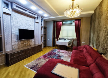 Q.Qarayev metrosunun cixisi, 32 sayli orta mektebin