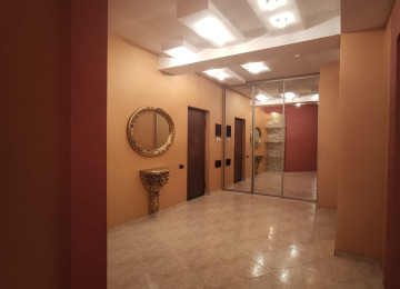 Nəsimi r-nu Mirəli Qaşqay küçəsində 28 may mst yaxinlığında