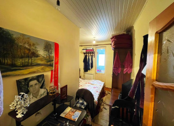 Qara Qarayev metrosuna 2 dəqiqəlik piyada məsafədə . Sevinc