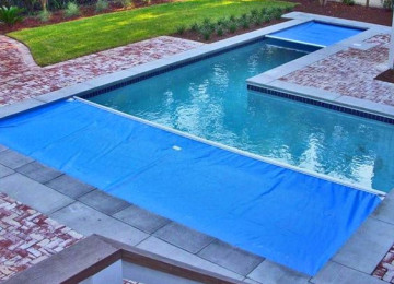 Motorlu baseyn örtüyünün qurulması Pvc hovuz ortuylerinin