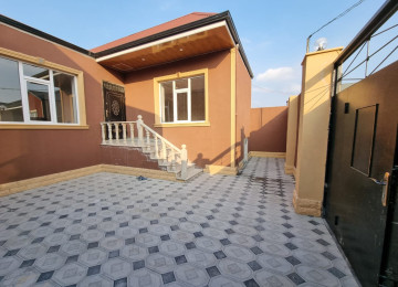 Savalan qəsəbəsinin tam giriş hissəsində əsas şəhər