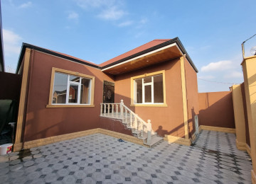 Savalan qəsəbəsinin tam giriş hissəsində əsas şəhər