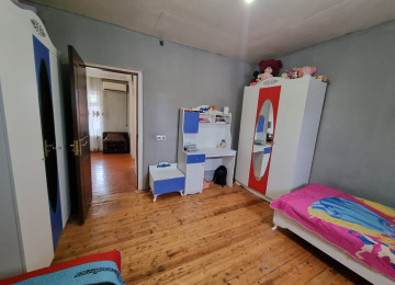 Zabrat 1 qes esas yola,marşuruta yaxin,307 saylı mektebe