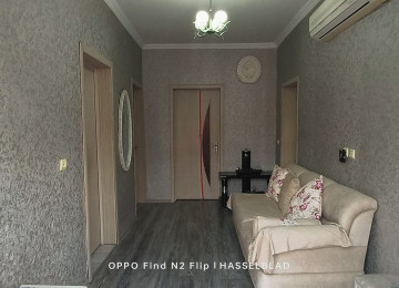 Zabrat 1 qəsəbəsində yola 81 və 92 sayli məktəbə, Araz