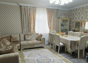 Zabrat 1 qəsəbəsində yola 81 və 92 sayli məktəbə, Araz