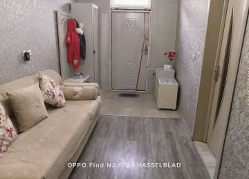 Zabrat 1 qəsəbəsində yola 81 və 92 sayli məktəbə, Araz