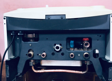 TEZE 35 Kw BAXİ ECONOM KOMBİDİR.Orjinal İTALİYA