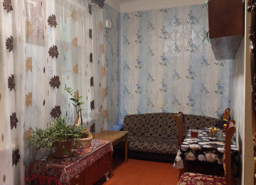 Sabuncu r. Zabrat gəsəbəsində Əsas yola Uşag bacasina yaxın