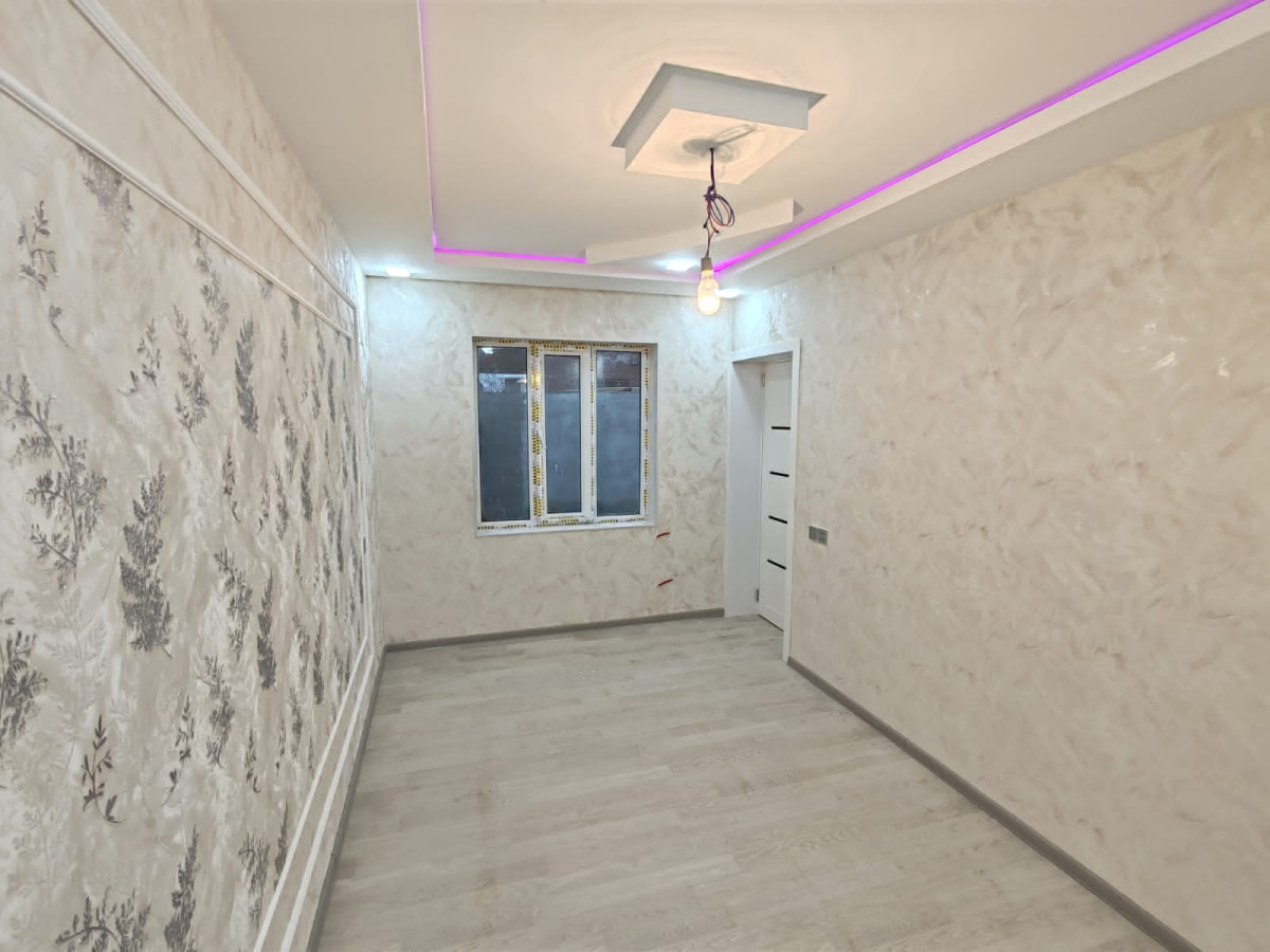 Həyət evi satilir Xırdalan Şəhərində 2 otaqlı təmirli həyət evi satılır.